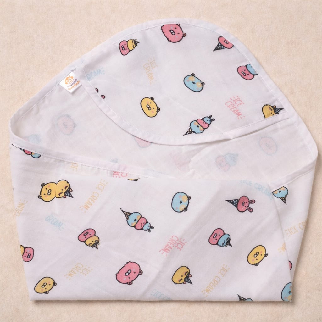 Monkeeys - FirstHug Newborn Essential Kit Box